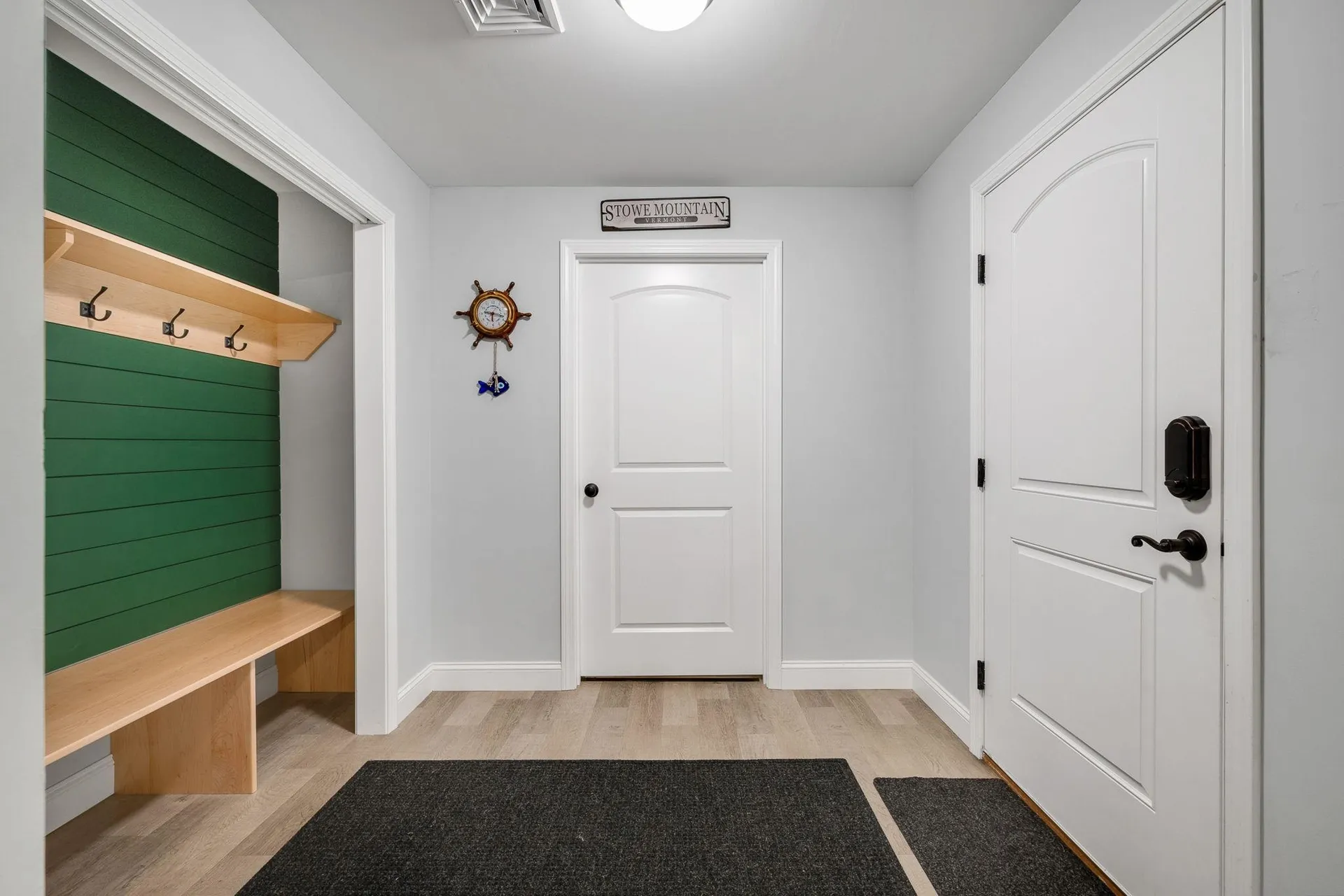 39 Ledge Way South Burlington VT 05403