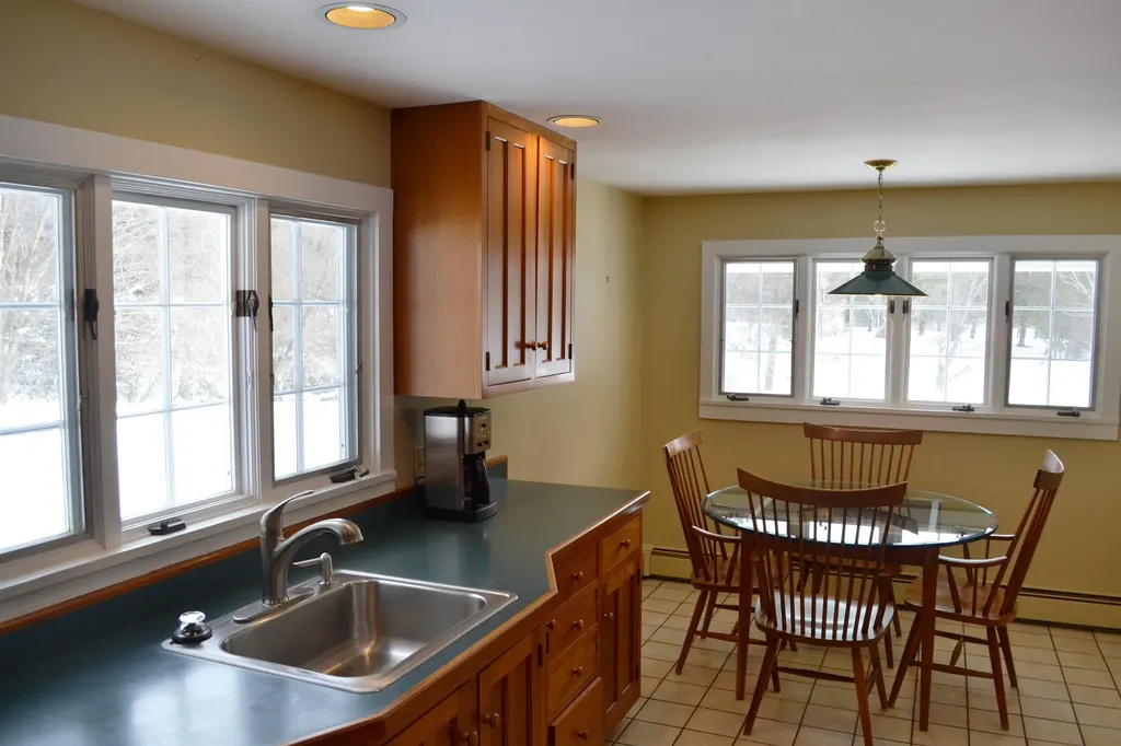 5907 Mountain Road Stowe VT 05672