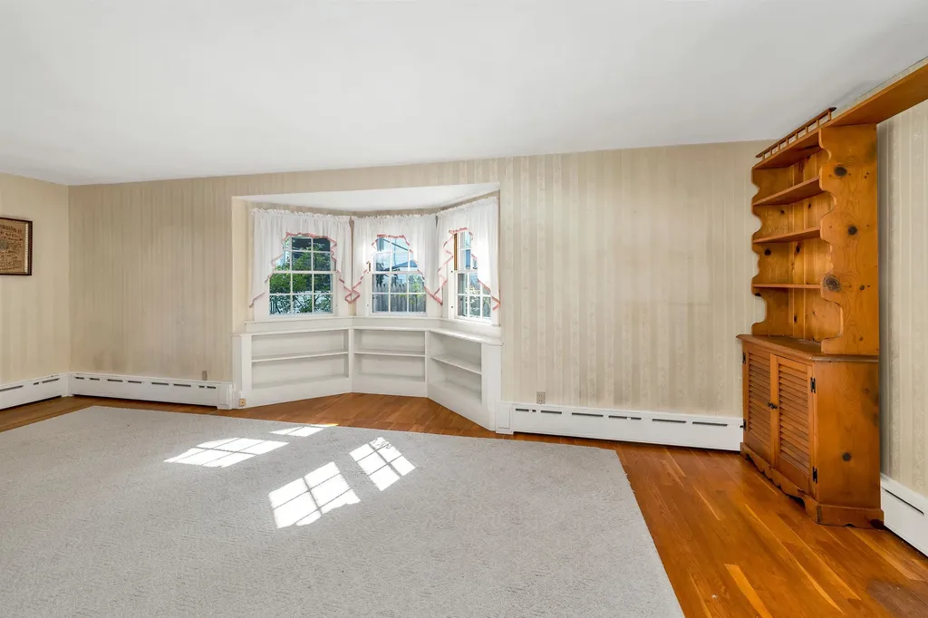 47 Whipple Avenue Laconia NH 03246