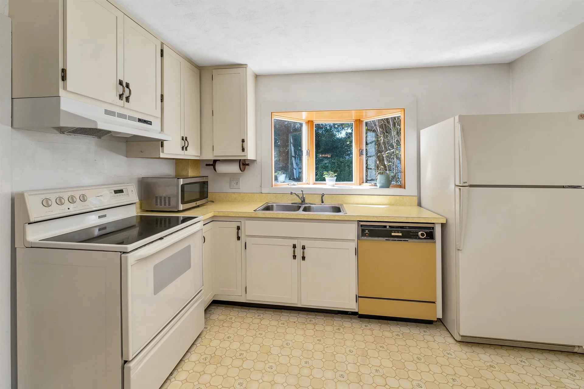 47 Whipple Avenue Laconia NH 03246