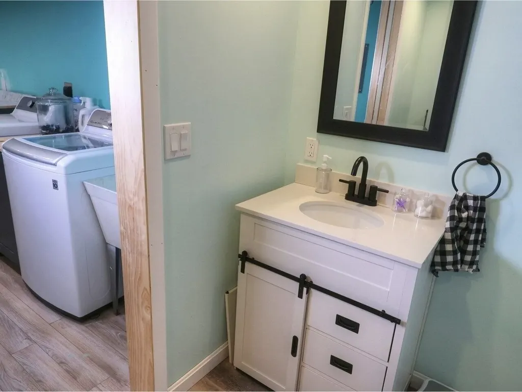 352 Cedarwood Terrace Georgia VT 05468