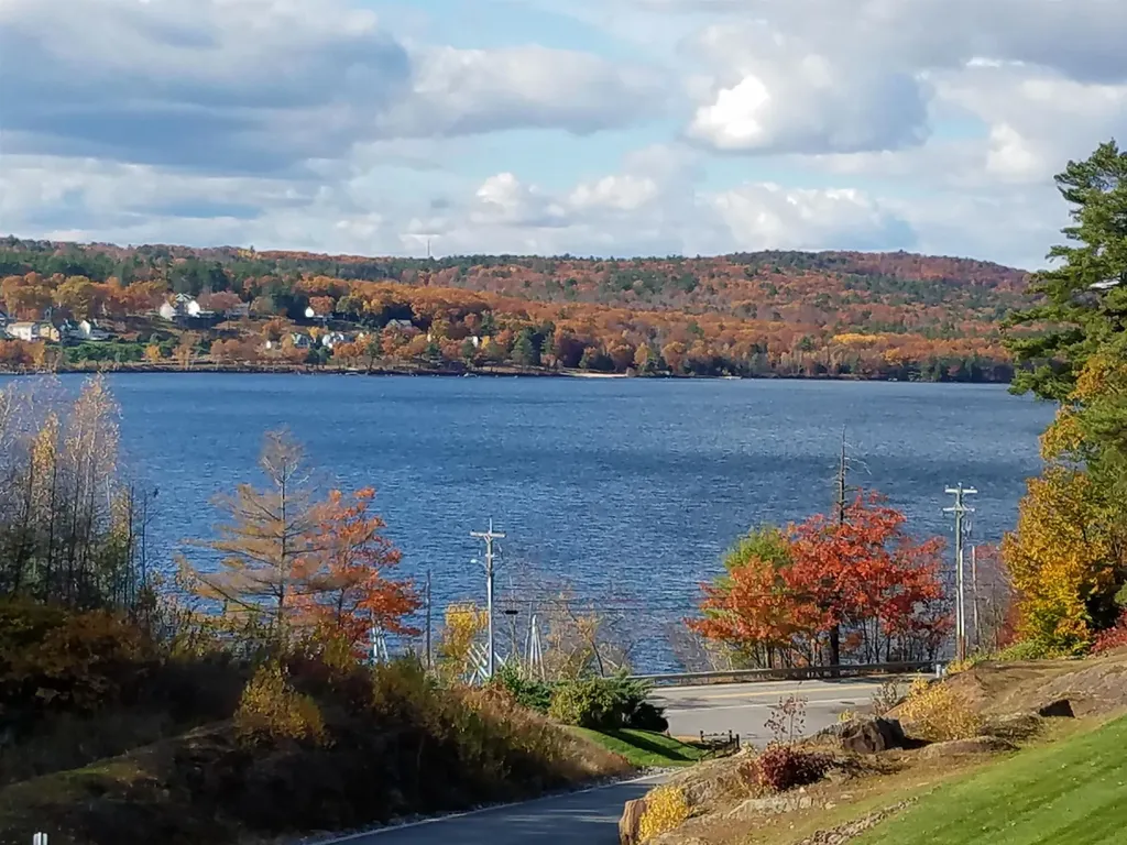 20 Shane Way Laconia NH 03246