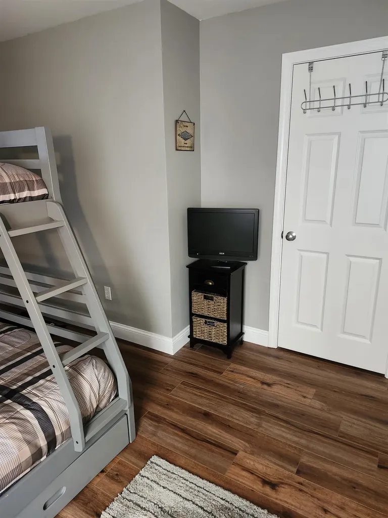 20 Shane Way Laconia NH 03246