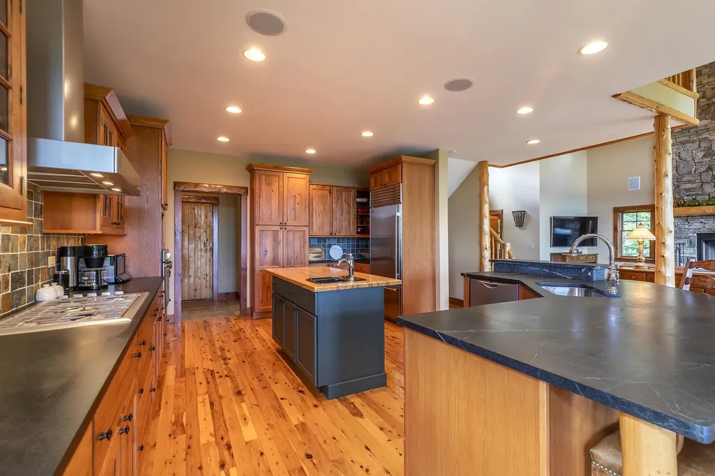 620 Old Weston Mountain Road Ludlow VT 05149