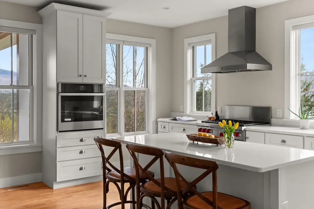 56 Francis Lane Stowe VT 05672