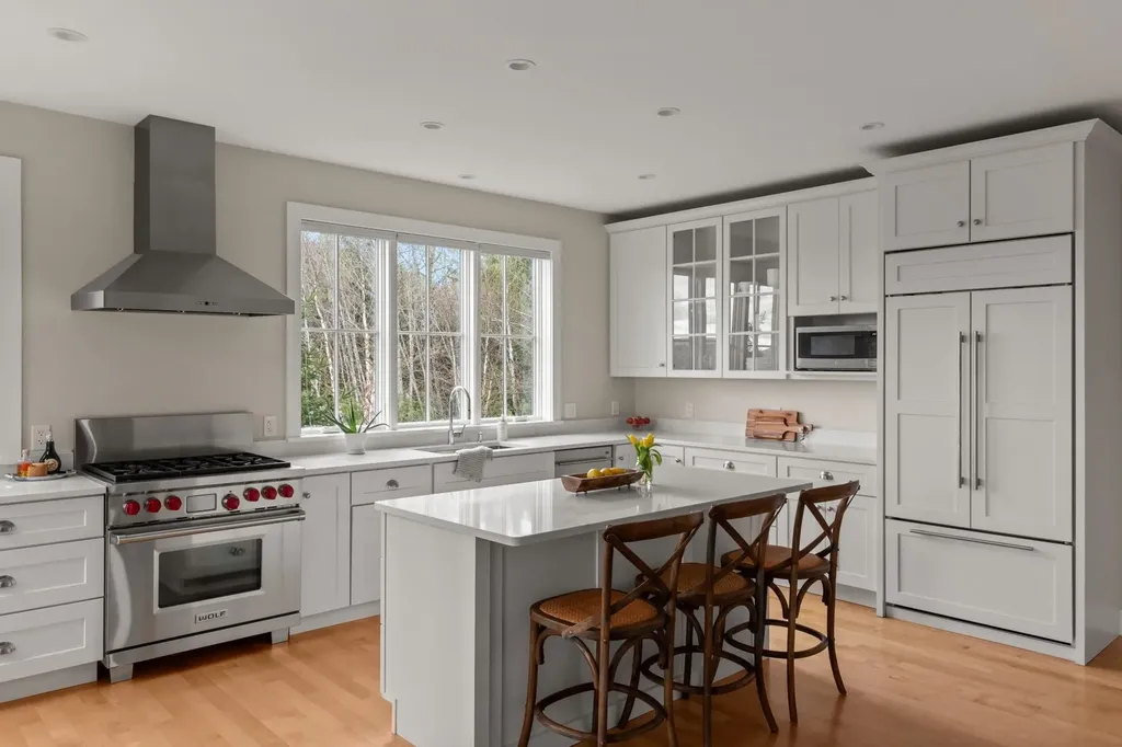 56 Francis Lane Stowe VT 05672