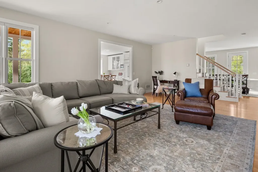 56 Francis Lane Stowe VT 05672