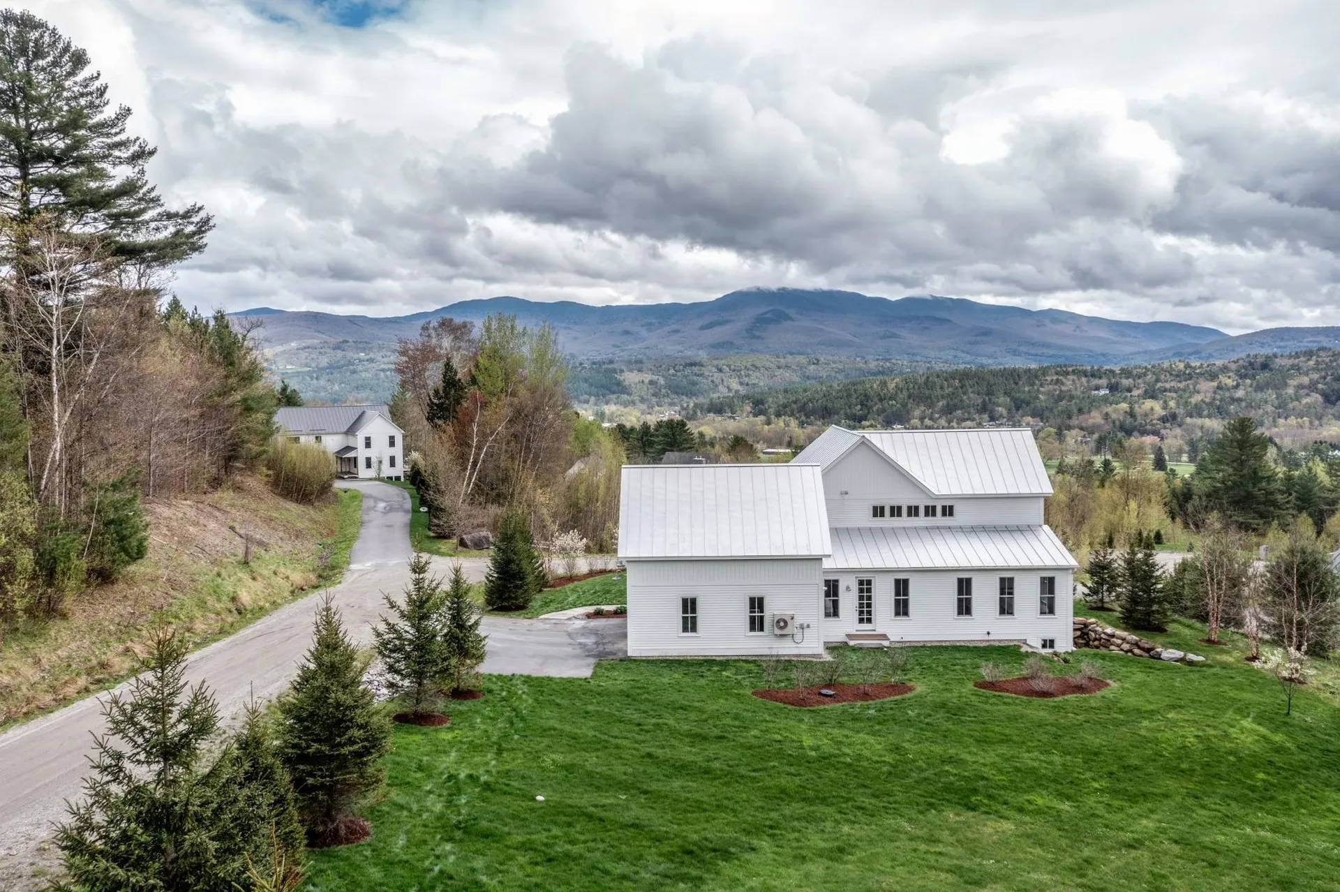56 Francis Lane Stowe VT 05672