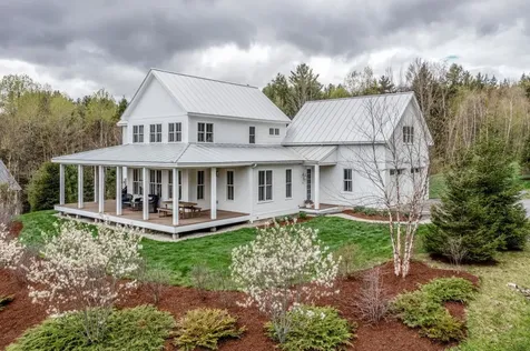 56 Francis Lane Stowe VT 05672