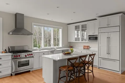 56 Francis Lane Stowe VT 05672