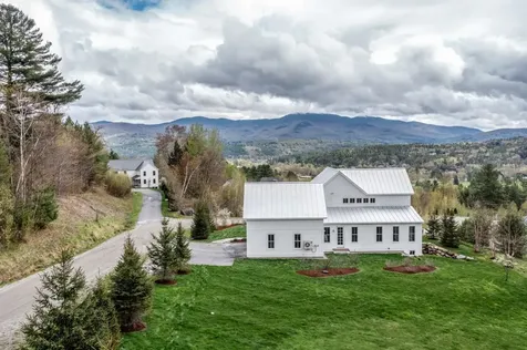 56 Francis Lane Stowe VT 05672