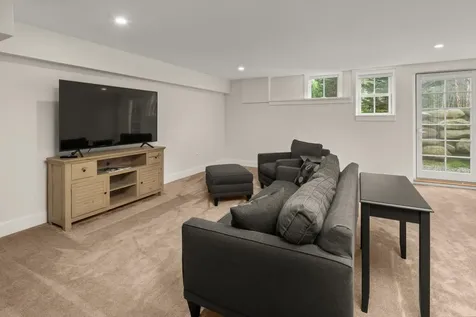 56 Francis Lane Stowe VT 05672