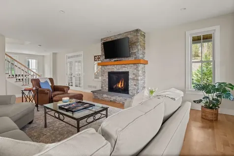 56 Francis Lane Stowe VT 05672