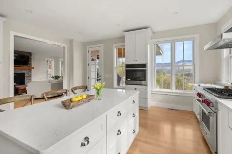 56 Francis Lane Stowe VT 05672