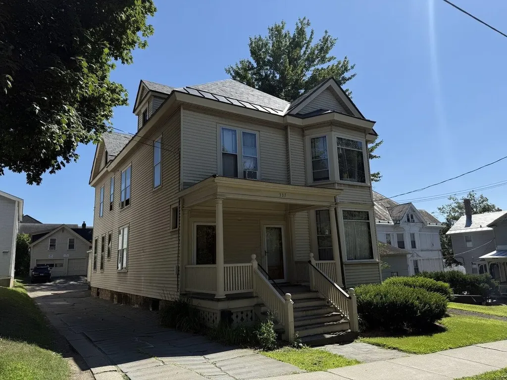 335-337 Pearl Street Burlington VT 05401