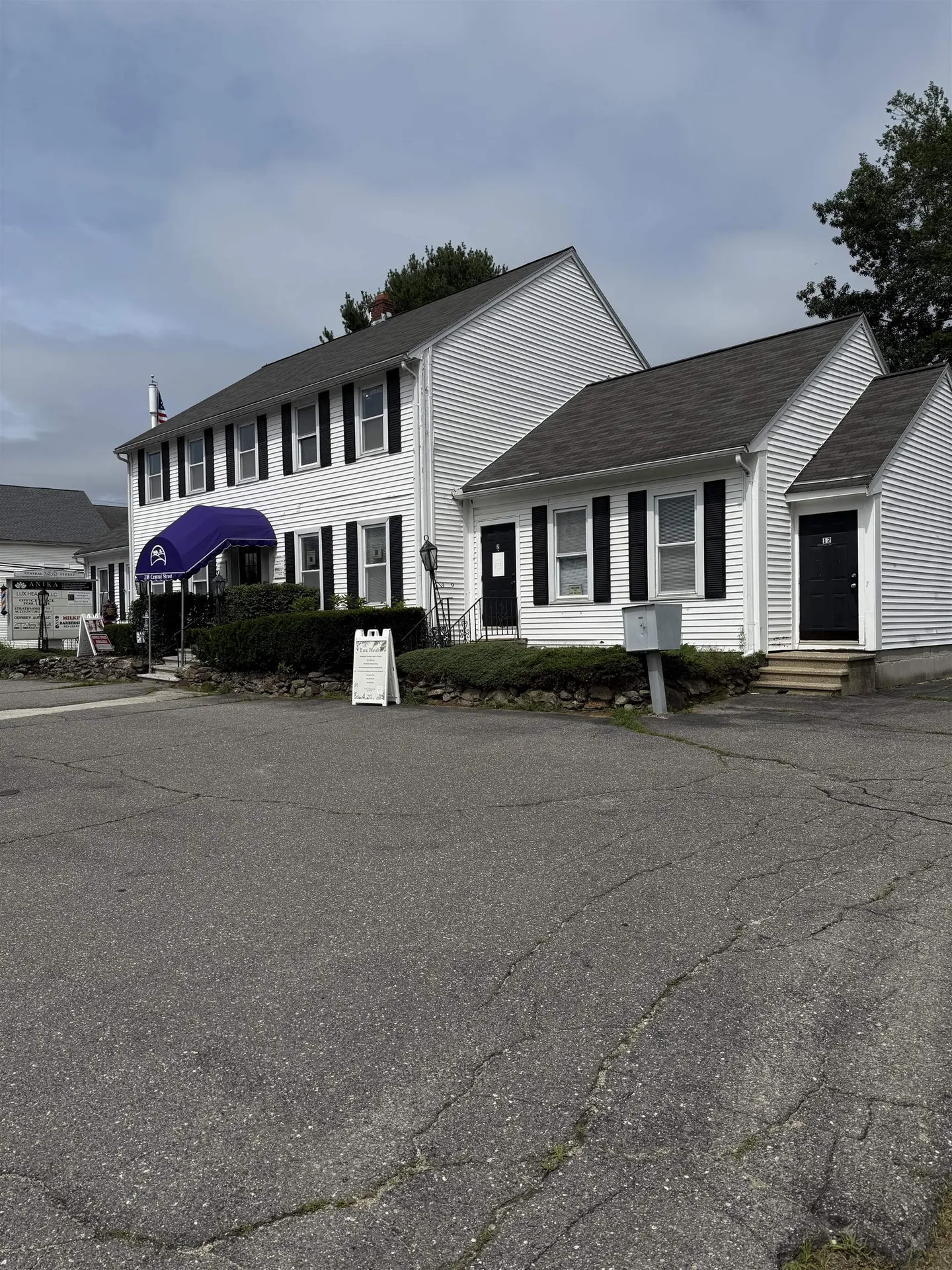 238 Central Street Hudson NH 03051