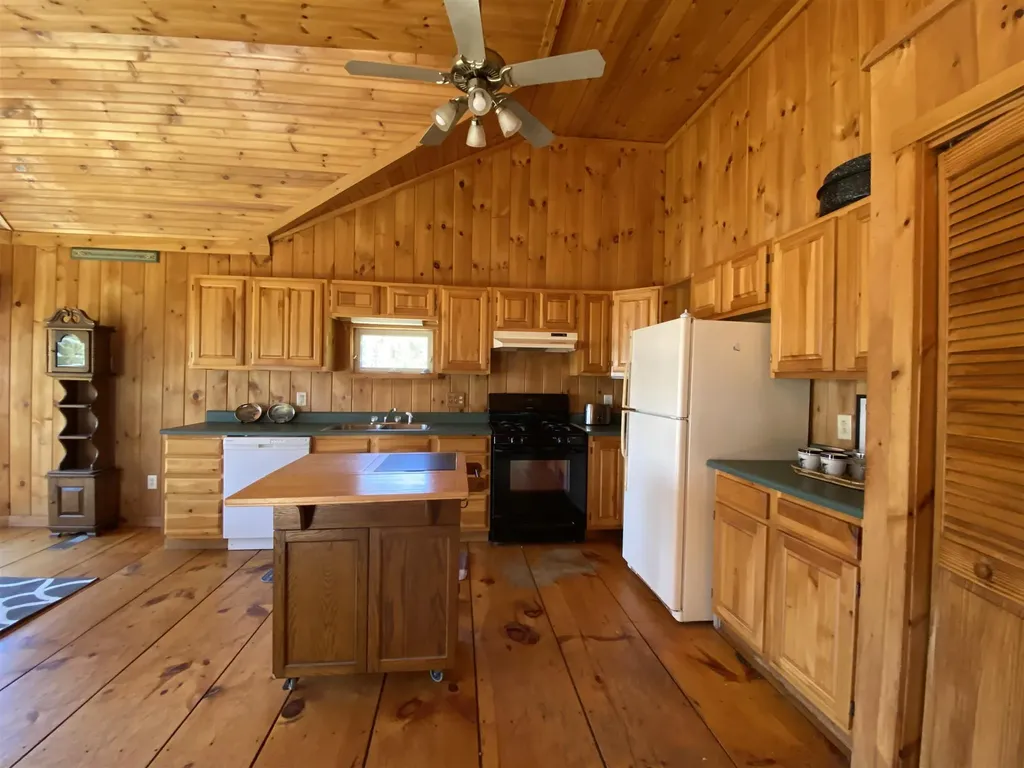 3714 Maidstone Lake Road Maidstone VT 05905