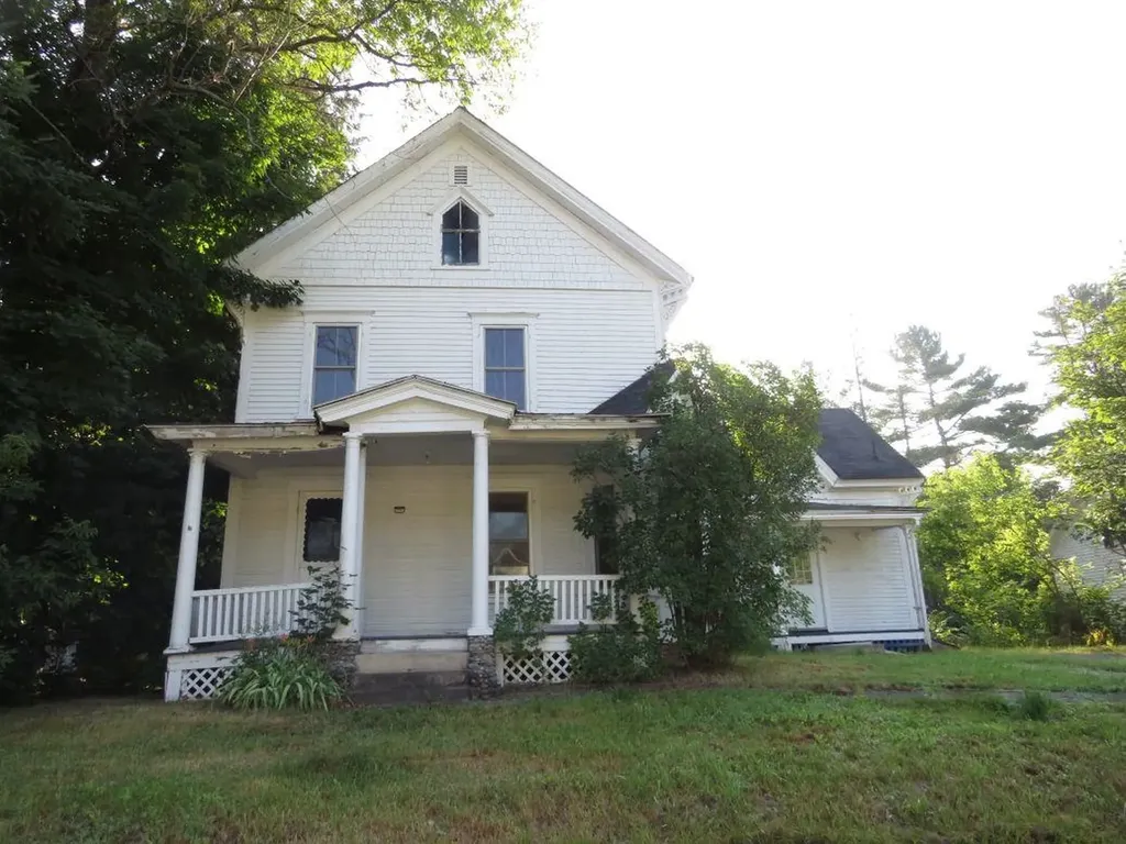 96 Elm Street Whitefield NH 03598
