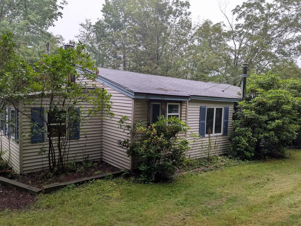 105 South Road Sullivan NH 03455