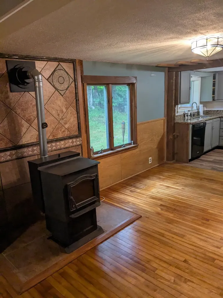 105 South Road Sullivan NH 03455