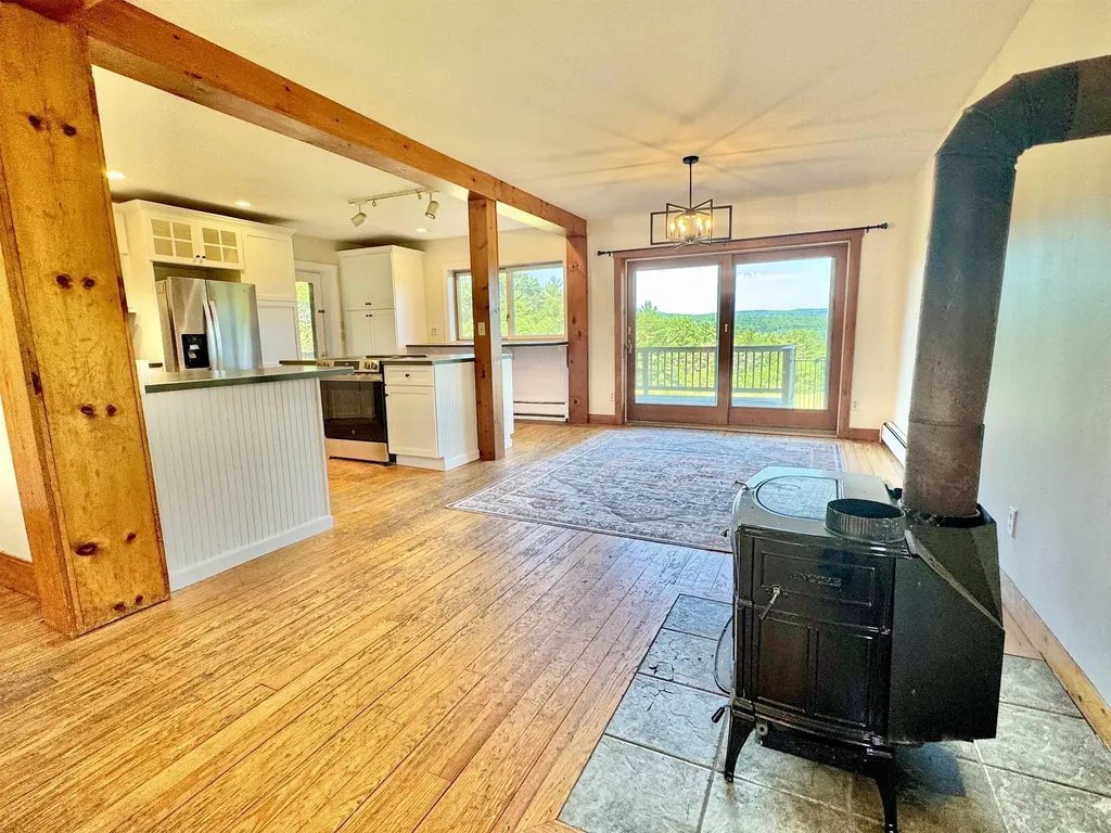 219-221 Dartmouth College Highway Haverhill NH 03765