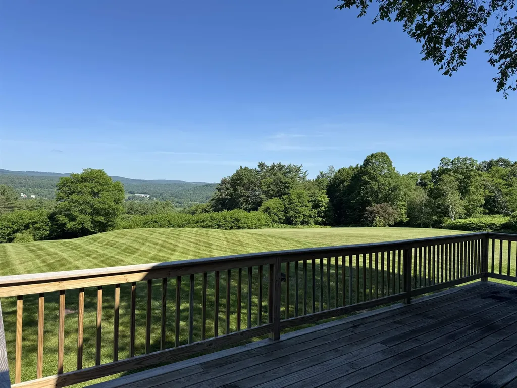 219-221 Dartmouth College Highway Haverhill NH 03765