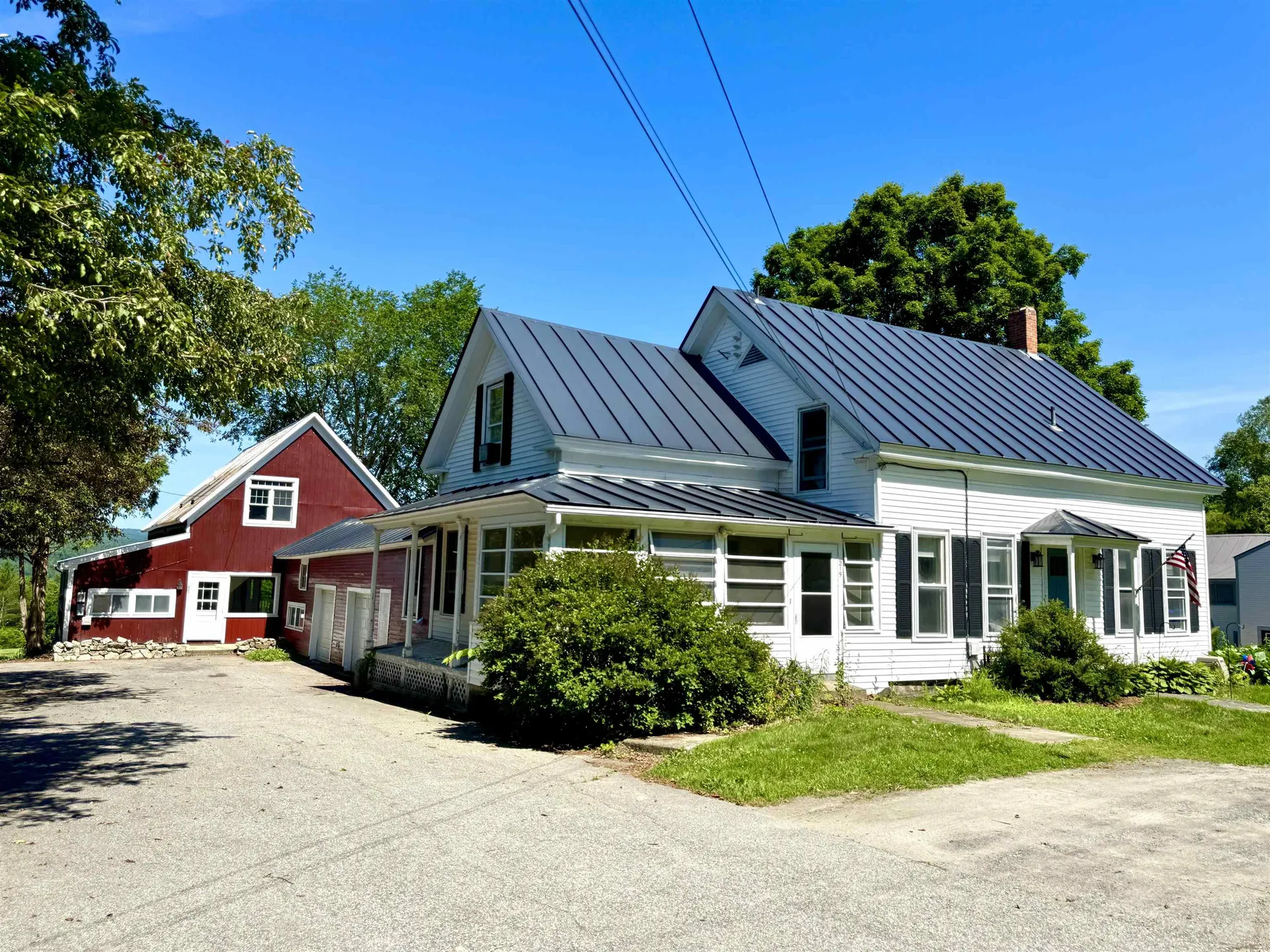 219-221 Dartmouth College Highway Haverhill NH 03765