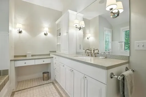 323 Upper Old Town Trail Charlotte VT 05445