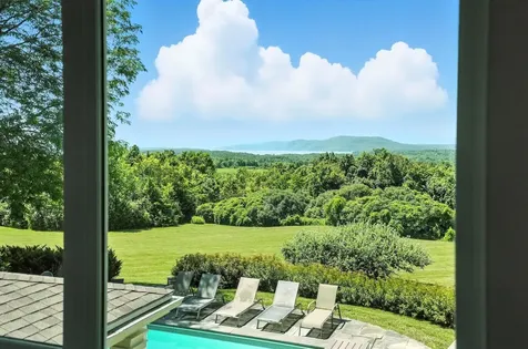 323 Upper Old Town Trail Charlotte VT 05445