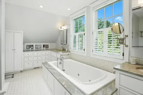 323 Upper Old Town Trail Charlotte VT 05445