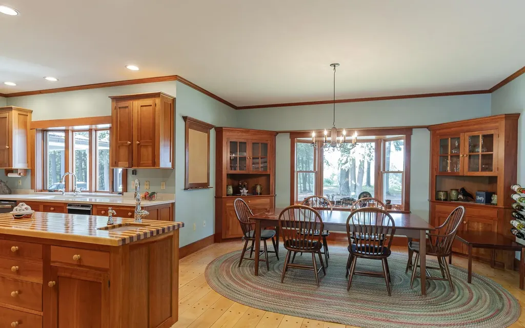 19 Day Road Swanzey NH 03446