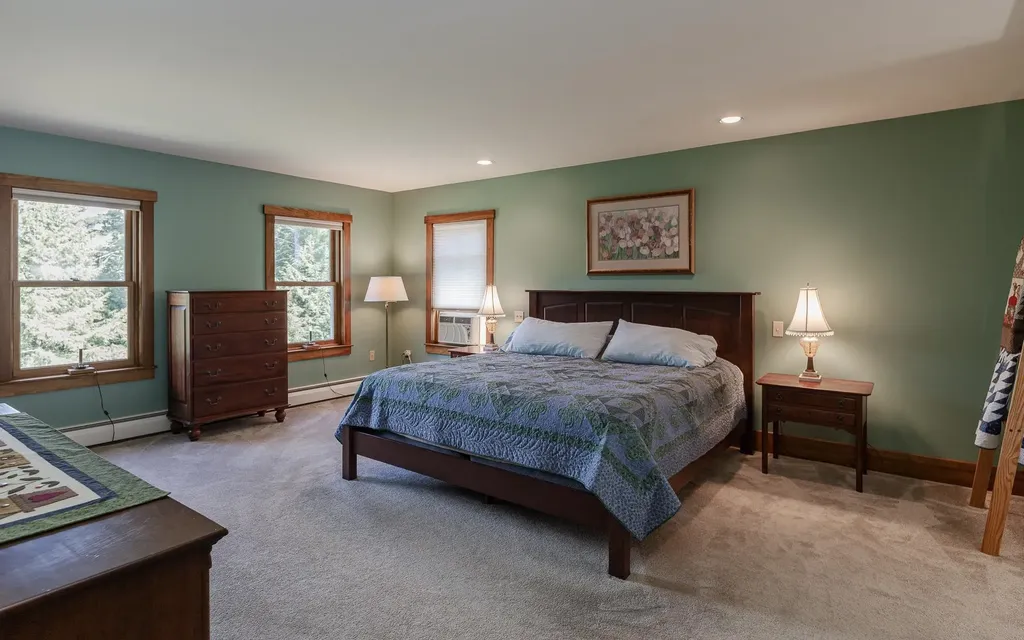 19 Day Road Swanzey NH 03446