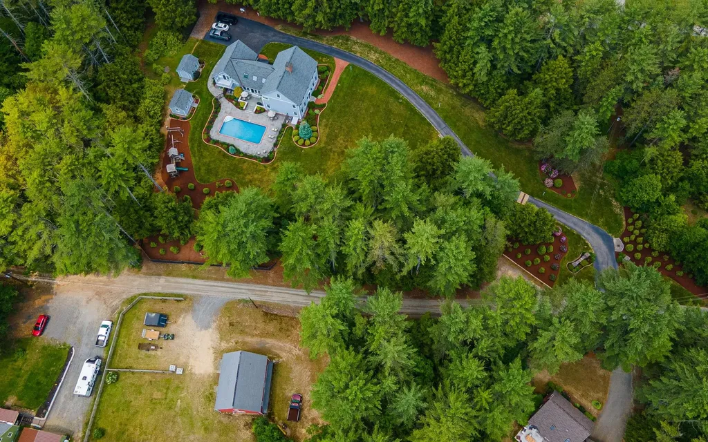 19 Day Road Swanzey NH 03446