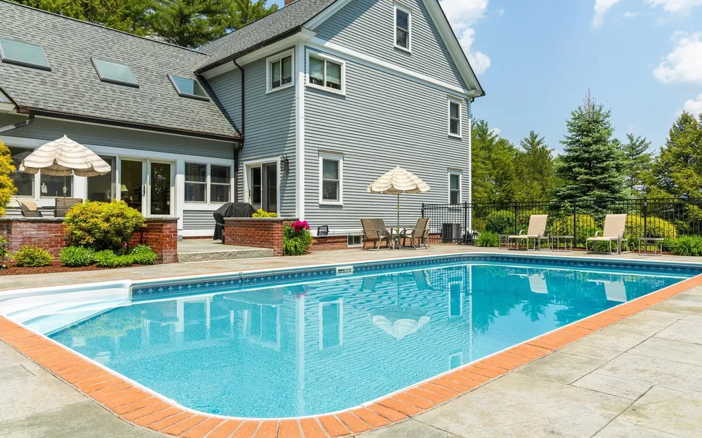 19 Day Road Swanzey NH 03446