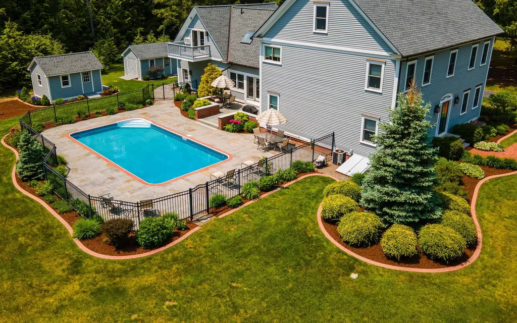 19 Day Road Swanzey NH 03446