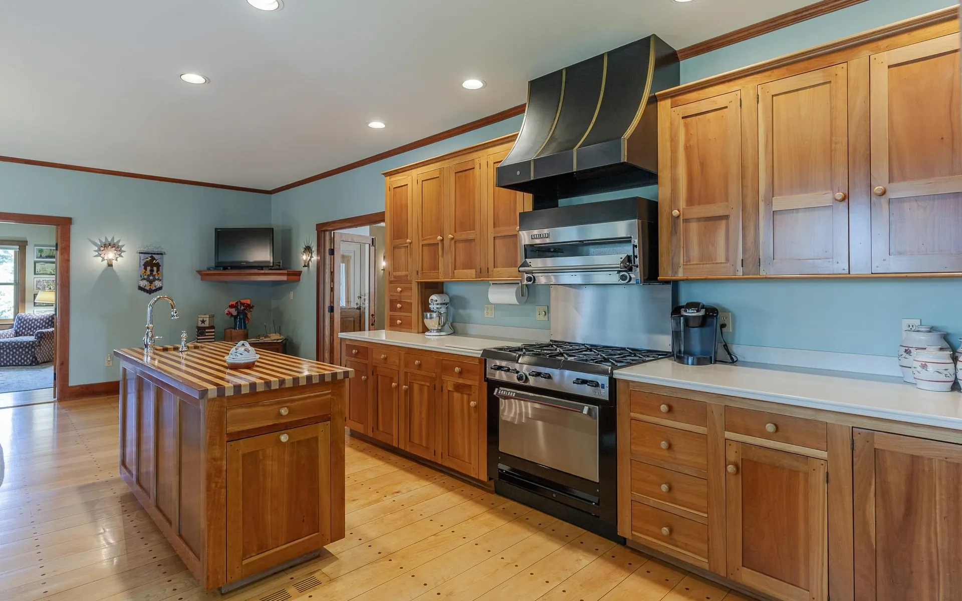 19 Day Road Swanzey NH 03446