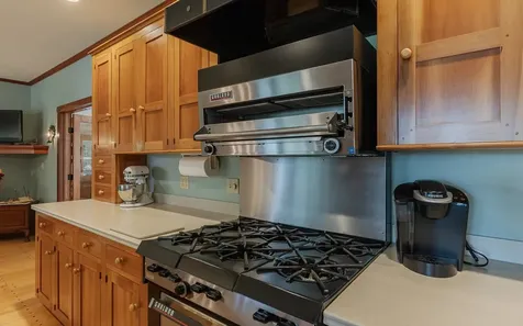 19 Day Road Swanzey NH 03446