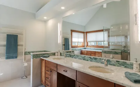 19 Day Road Swanzey NH 03446