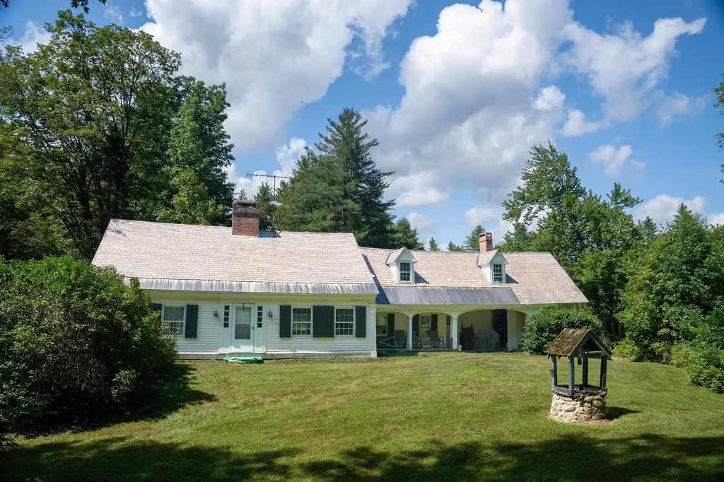 341 Under The Mountain Road Londonderry VT 05155