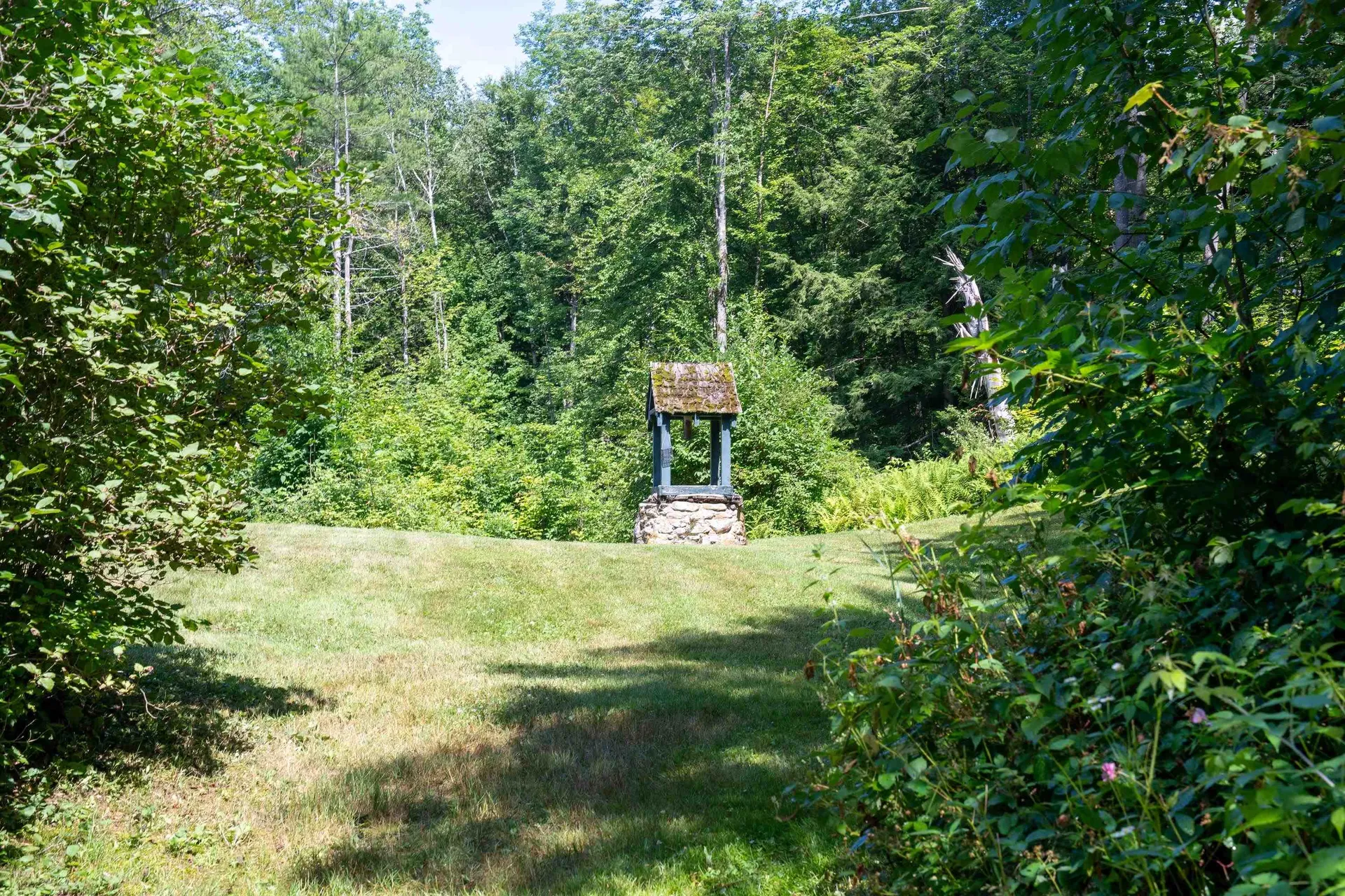 341 Under The Mountain Road Londonderry VT 05155