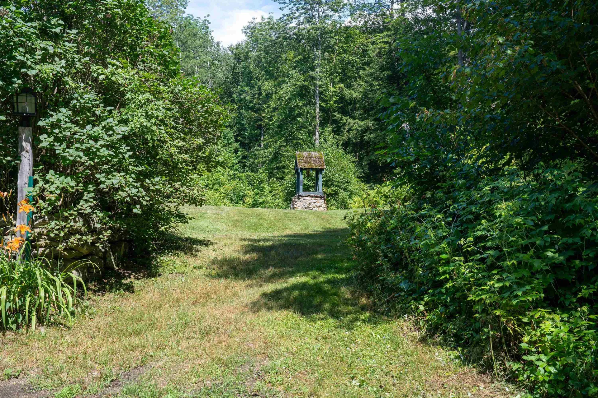 341 Under The Mountain Road Londonderry VT 05155