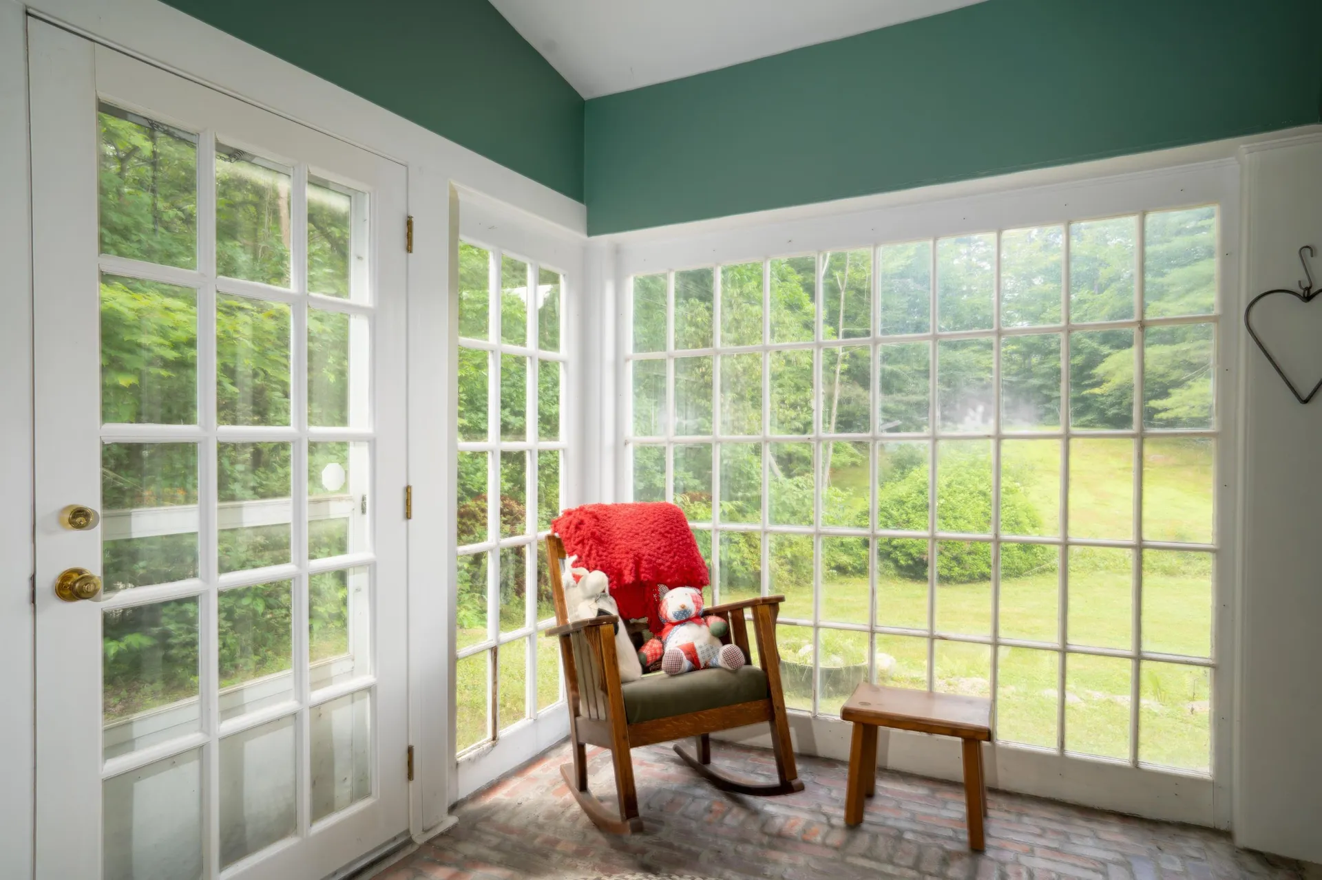 341 Under The Mountain Road Londonderry VT 05155