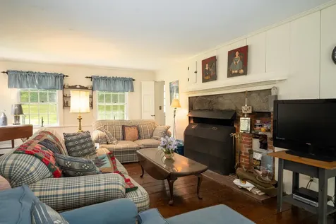 341 Under The Mountain Road Londonderry VT 05155