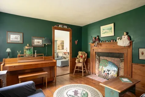 341 Under The Mountain Road Londonderry VT 05155