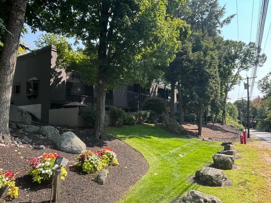 833 Weirs Boulevard Laconia NH 03246