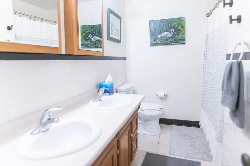 201 Crescent Beach Drive Burlington VT 05408