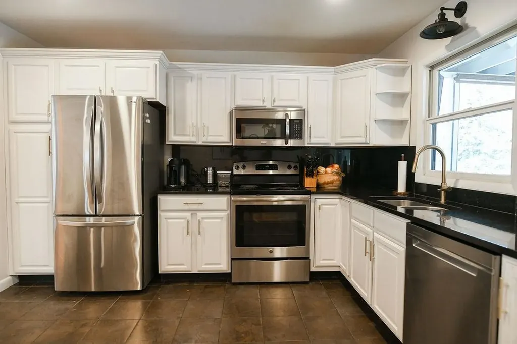 201 Crescent Beach Drive Burlington VT 05408