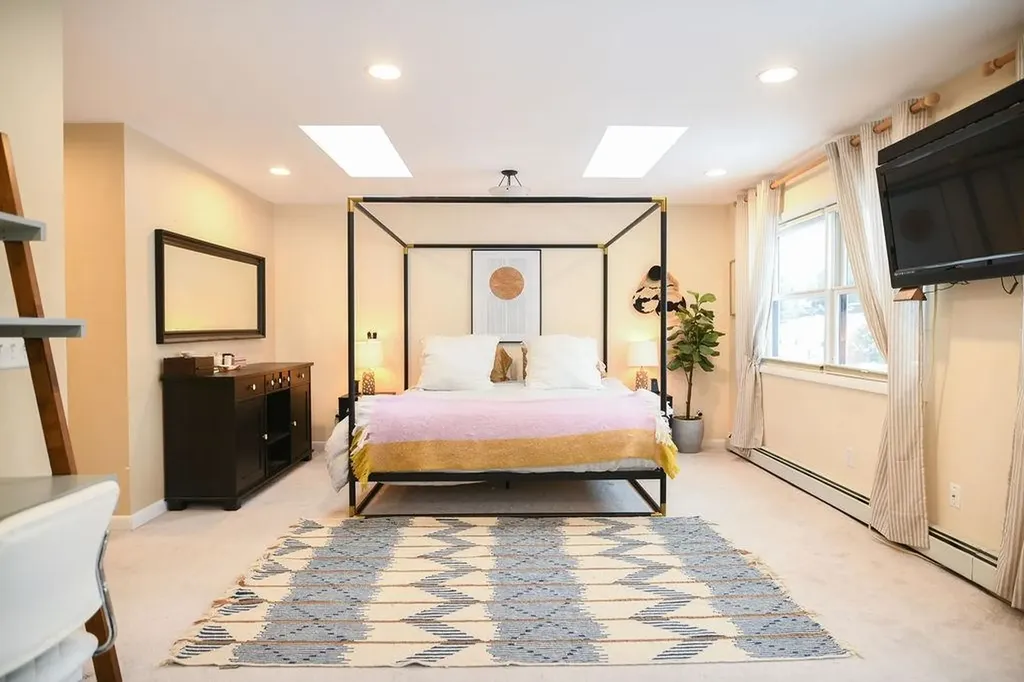 201 Crescent Beach Drive Burlington VT 05408