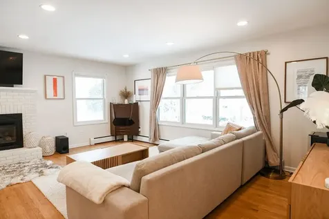 201 Crescent Beach Drive Burlington VT 05408