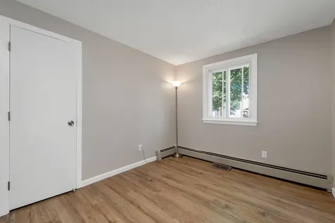 15 Brad Court Manchester NH 03103